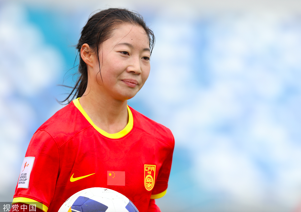 中国女足球员斩获多场比赛的最佳射手
