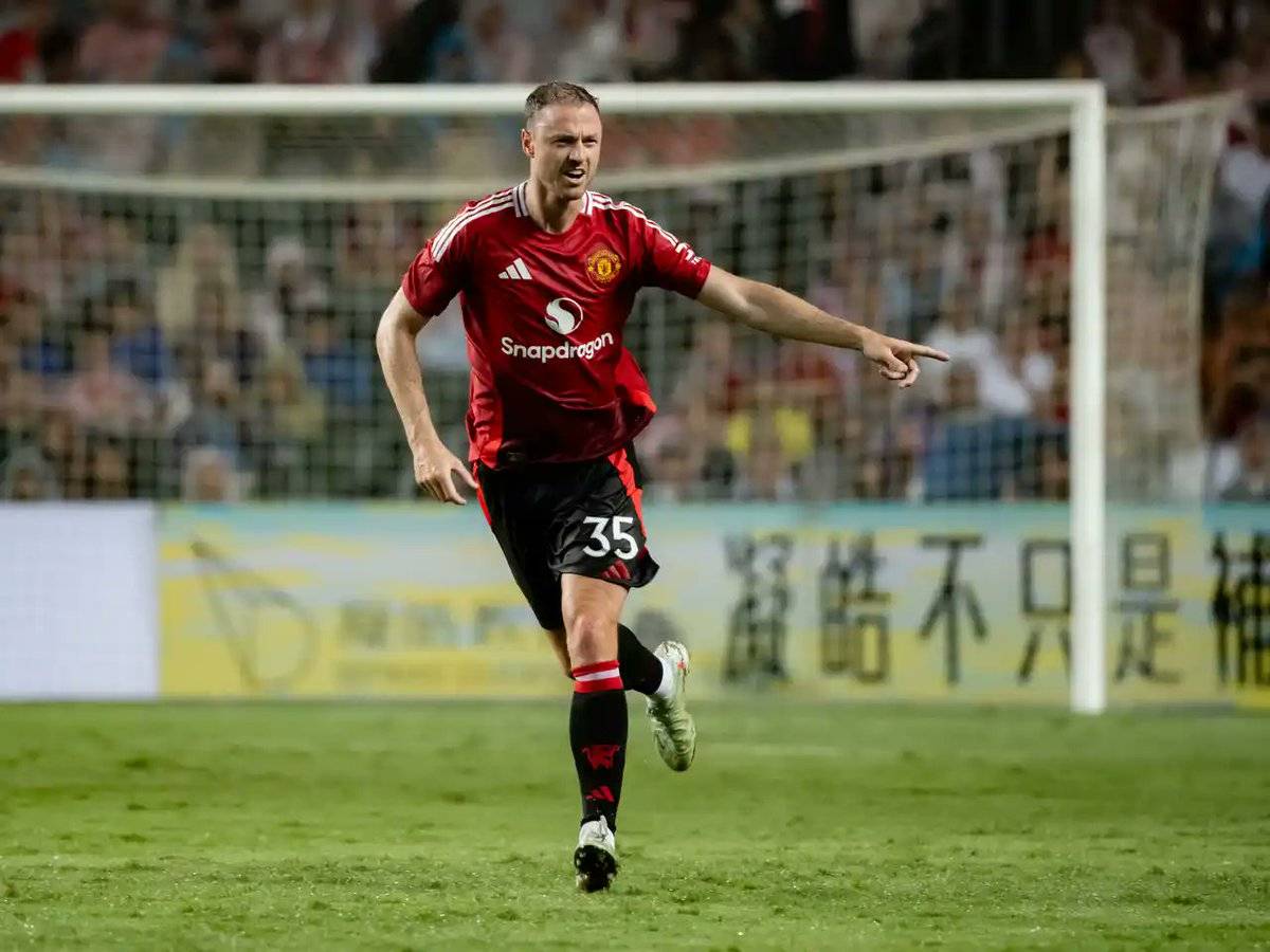 关于曼联球员人事调整，新星崭露头角的信息