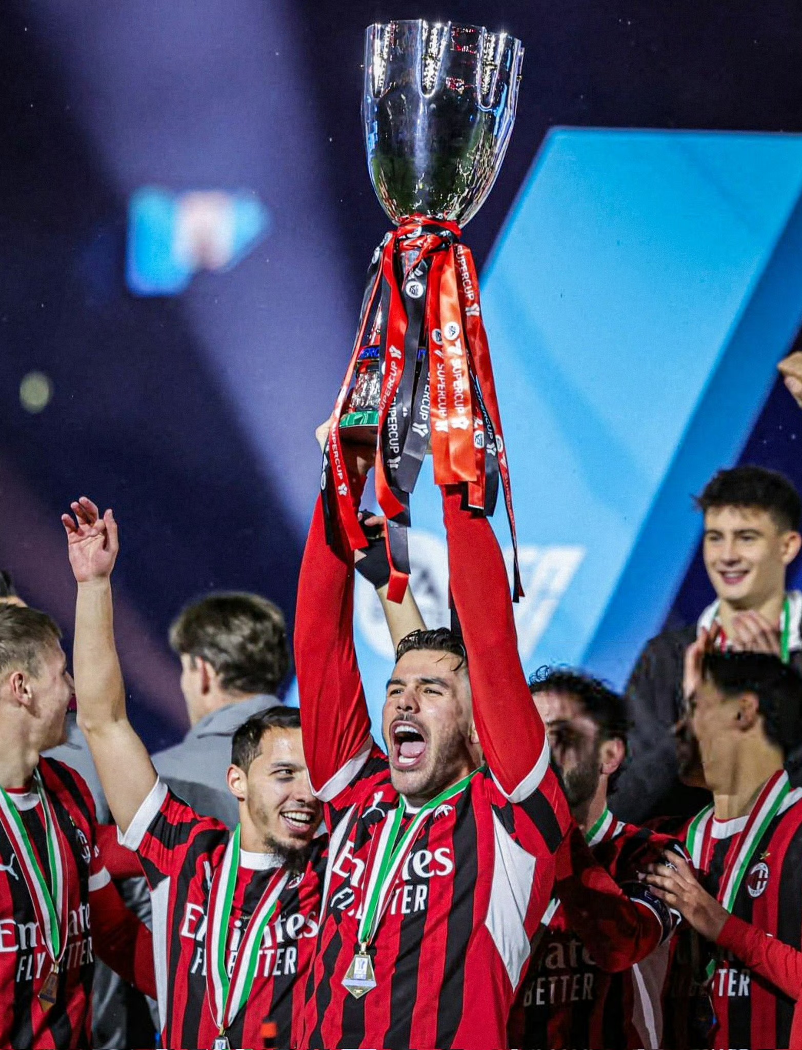 AC米兰实力扛起意甲争冠重任的简单介绍