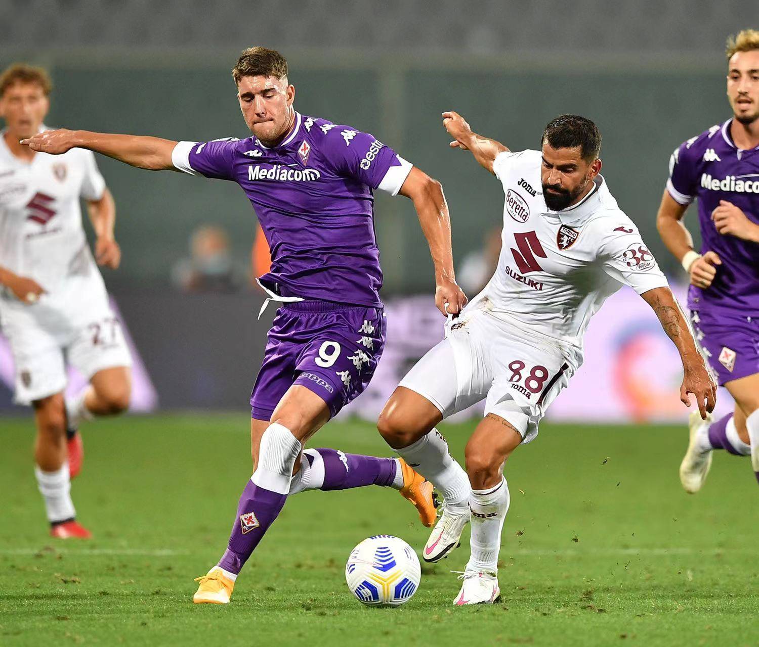 弗罗西诺内主场告捷，实现保级目标