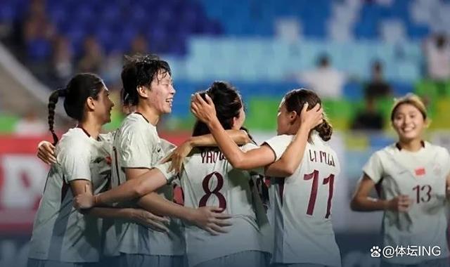 拼尽全力！中国女足坚持到最后一刻