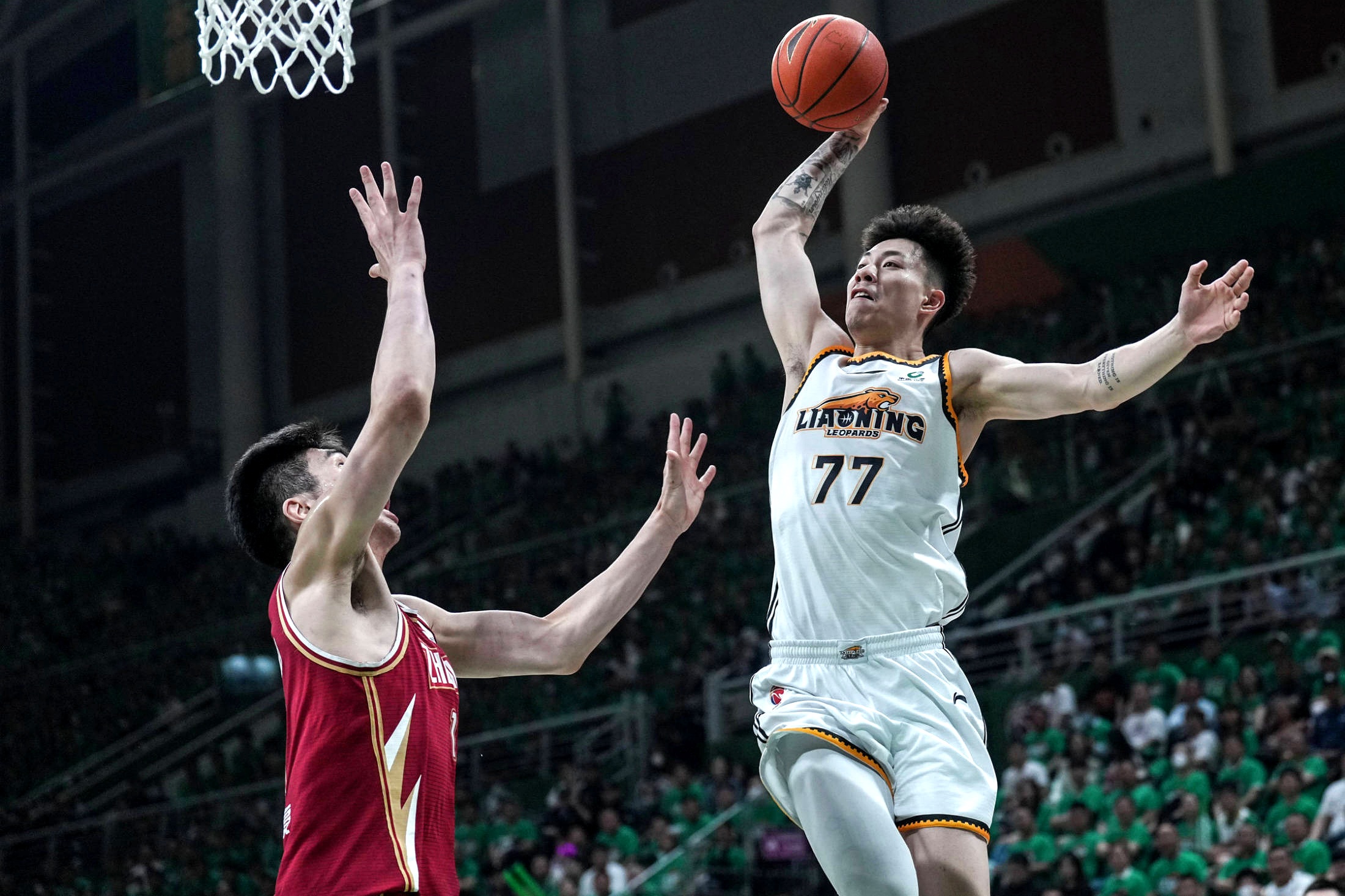 老将蓄力冲刺，为球队赢得冠军