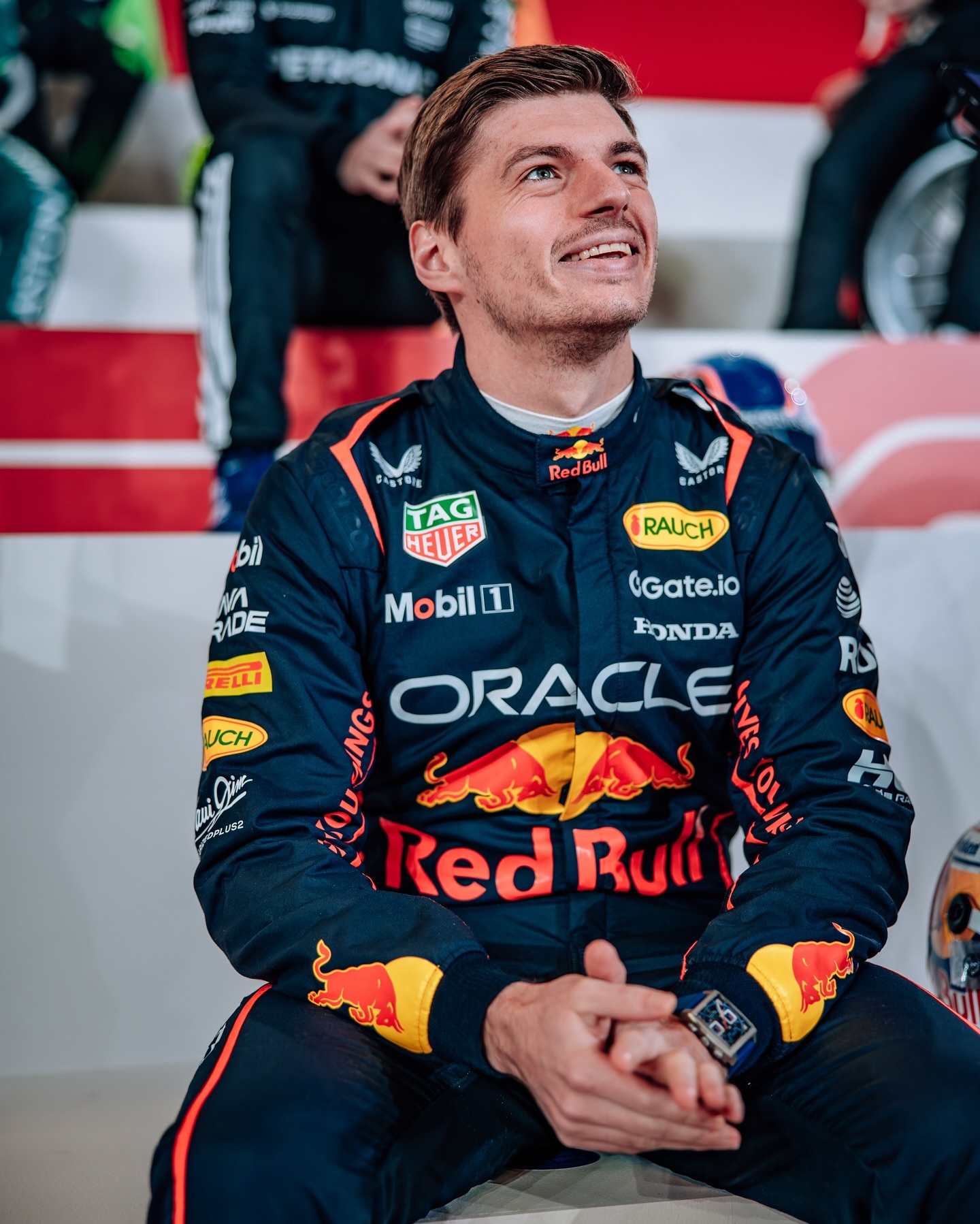 索伯车队轻取梅赛德斯，汉密尔顿统治全场