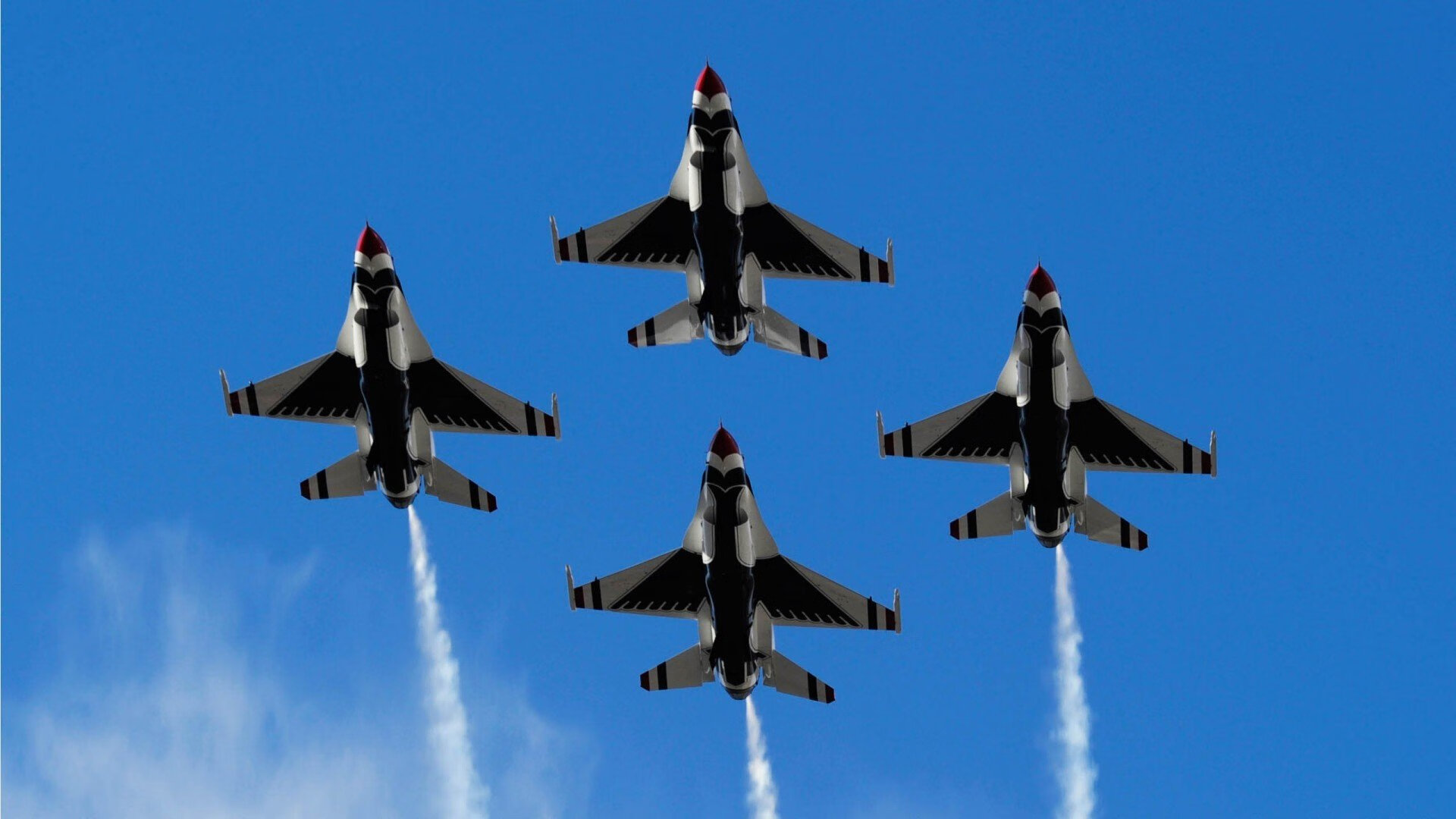 沸腾的火锅局!杰伦格林一勺辣油浇灭热火,华盛顿奇才逆袭背后的关键先生