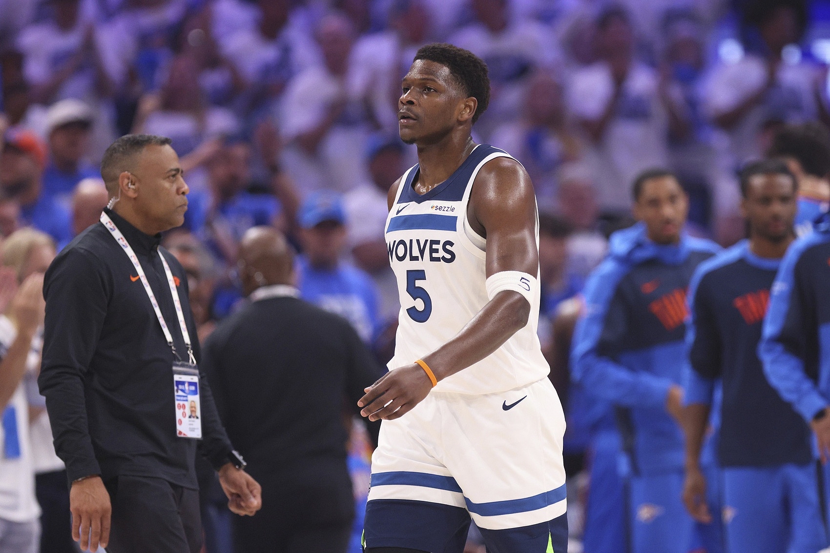 热火带走雷霆，爱德华兹成为关键先生