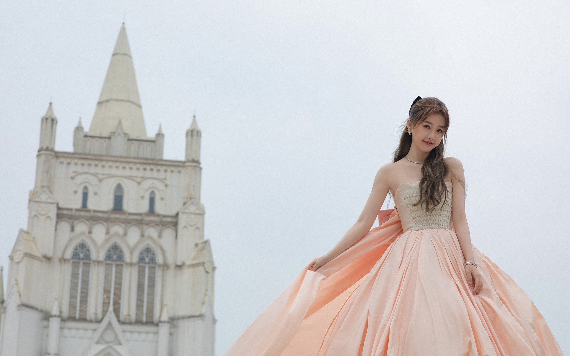 欧冠淘汰赛焦点战，新疆队粉碎国王，亚洲力量震撼欧洲足坛