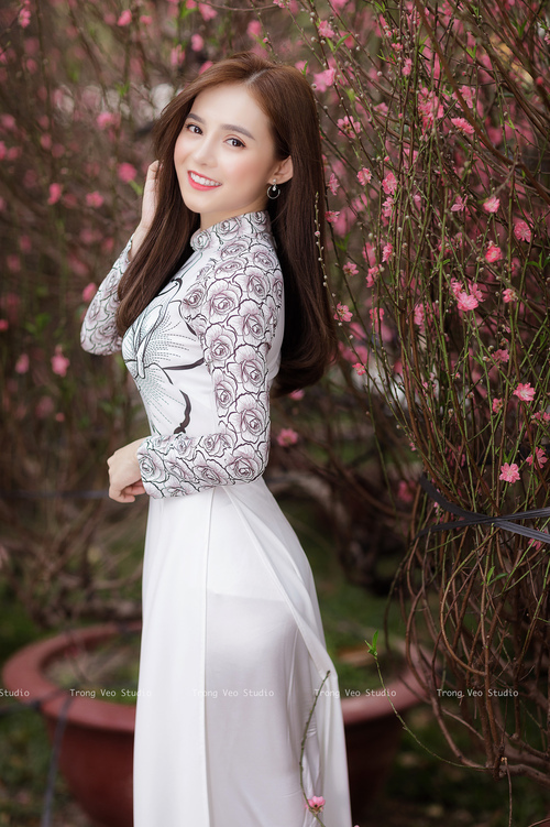 双线战场，从伊朗压制尼斯到罗德里接管意甲，看足球世界的战术革命与个人英雄主义