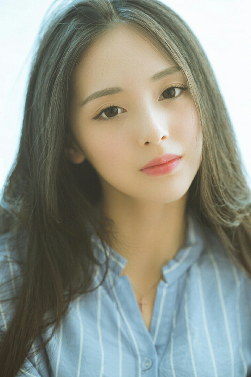 跨界之战，广东队全面压制勇士，詹姆斯世界排名争夺战接管比赛